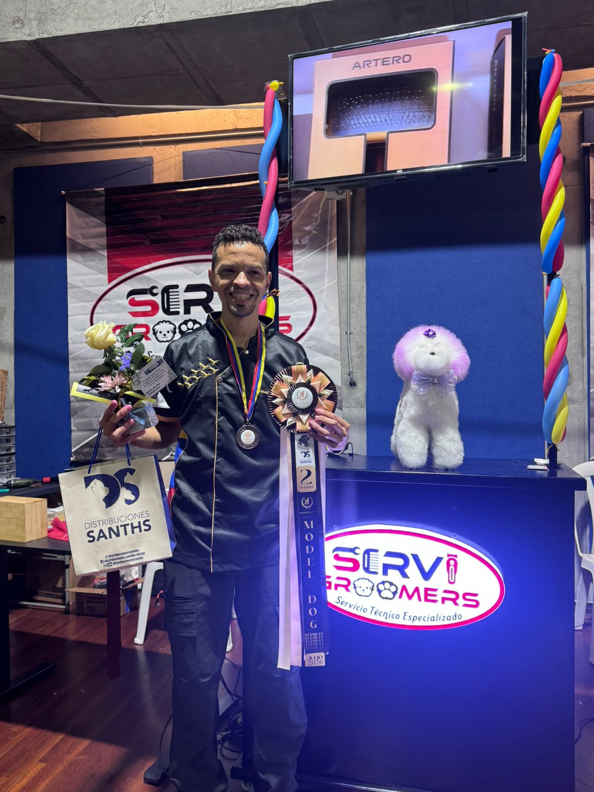 Premio segundo lugar model dog